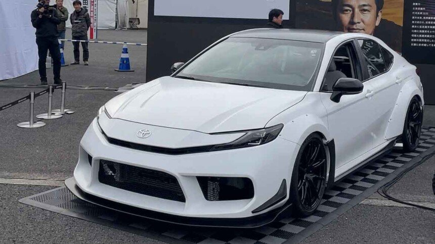 7-cylinder toyota Camry GR