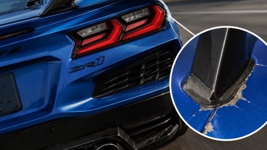Chevrolet Corvette ZR1 paint damage-rear wing