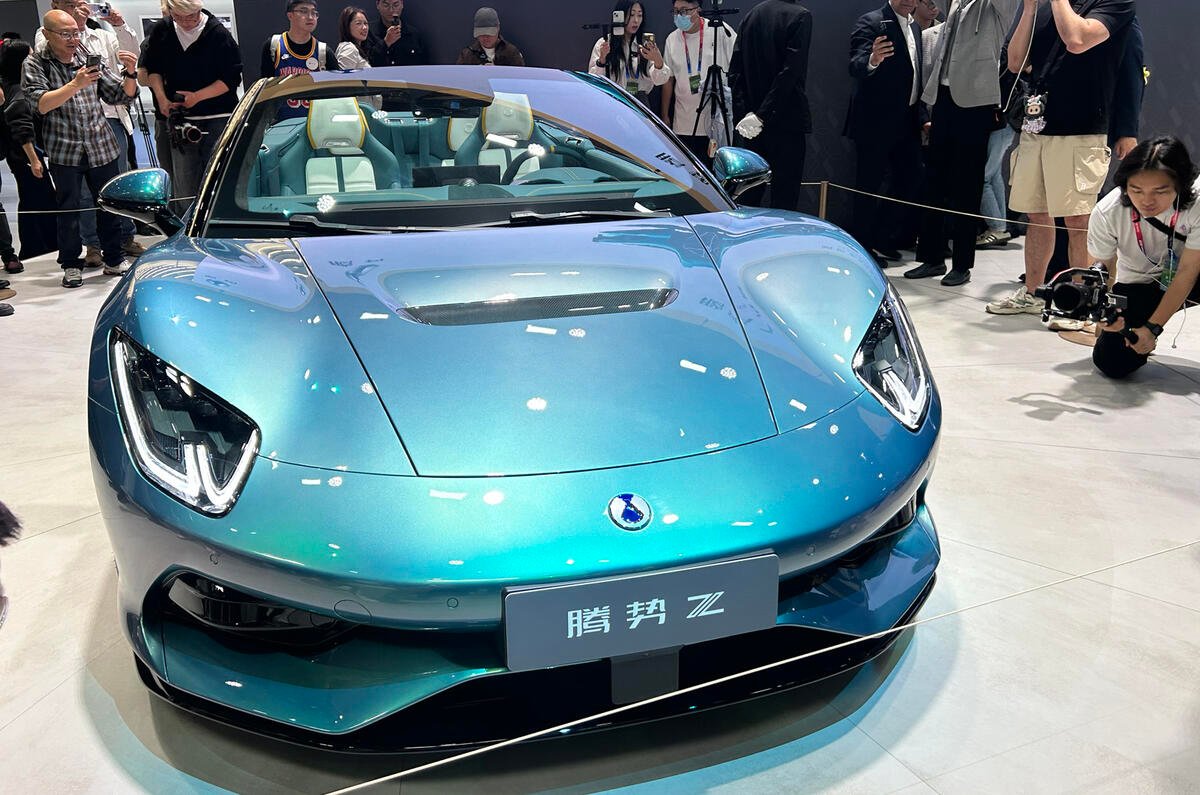 The 1,582-Horsepower Hazard: Shenzhen’s Denza Z Shocks the Paddock — image 3
