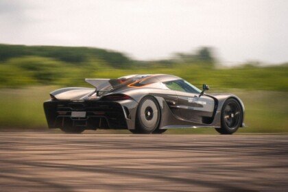 Koenigsegg Jesko Absolut new records
