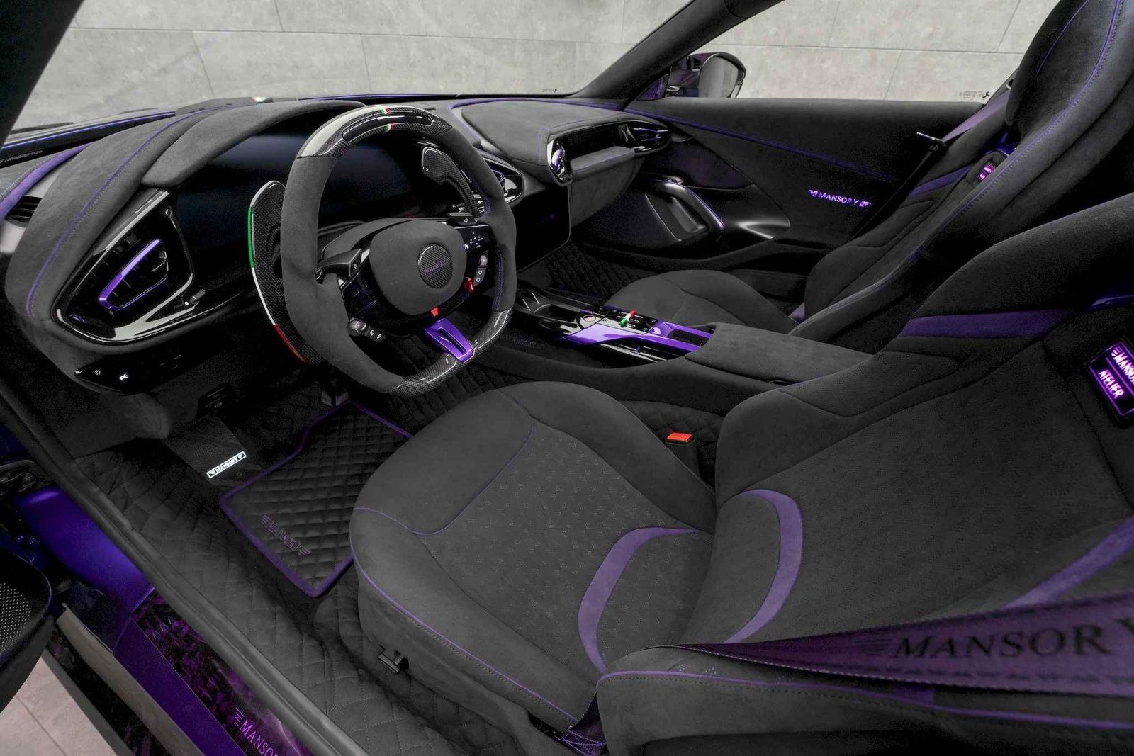 Mansory Equestre -Ferrari 12Cilindri-conversion
