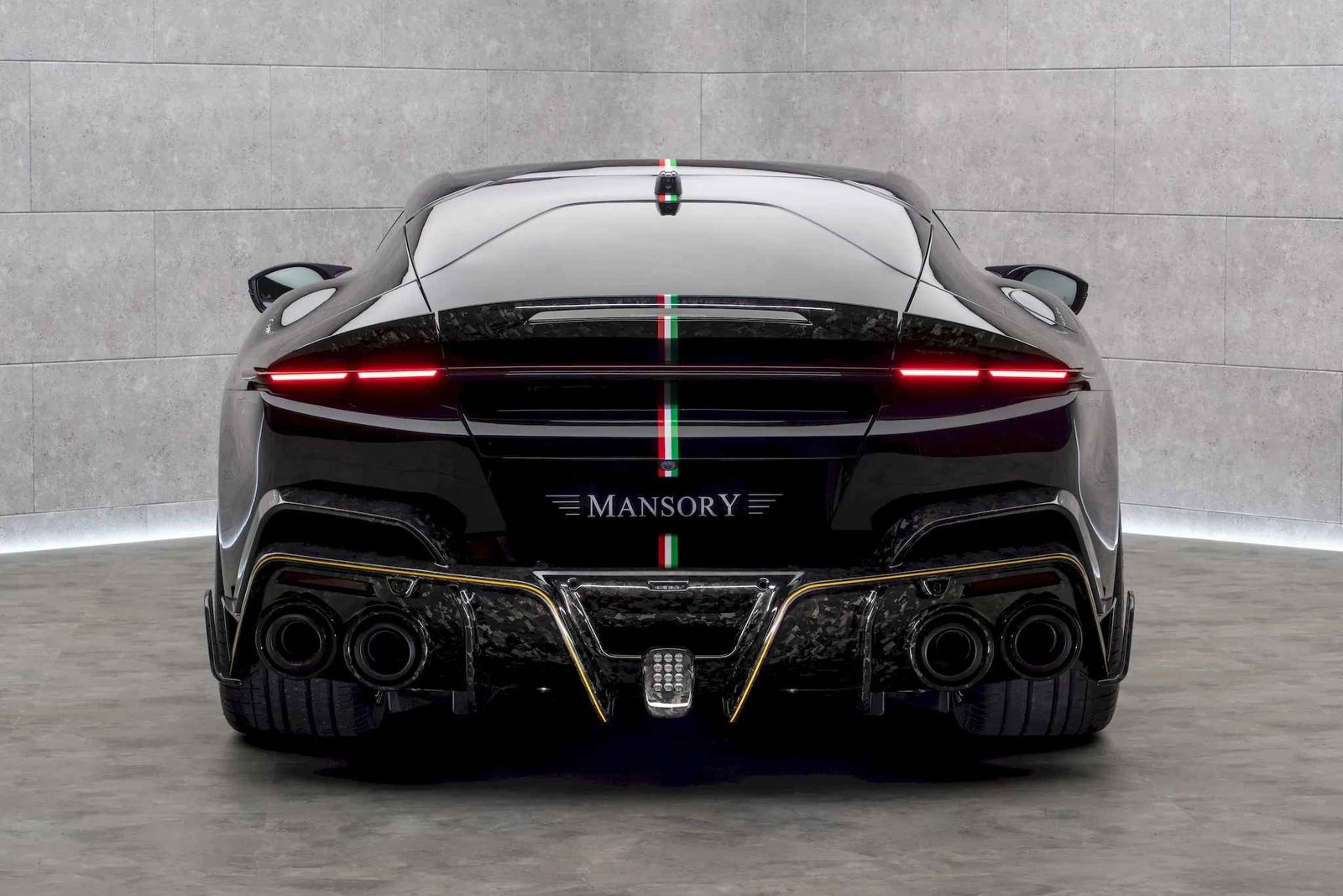 Mansory Equestre -Ferrari 12Cilindri-conversion