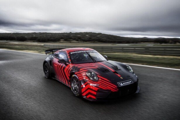 Porsche 911 GT4 R-1