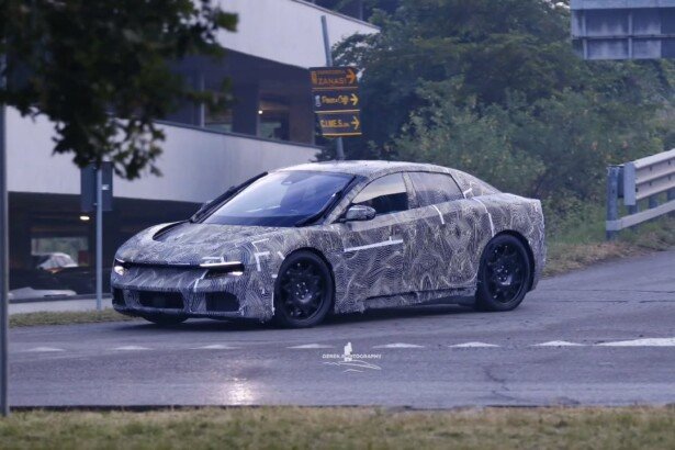 ferrari luce ev production form spy shot (1)
