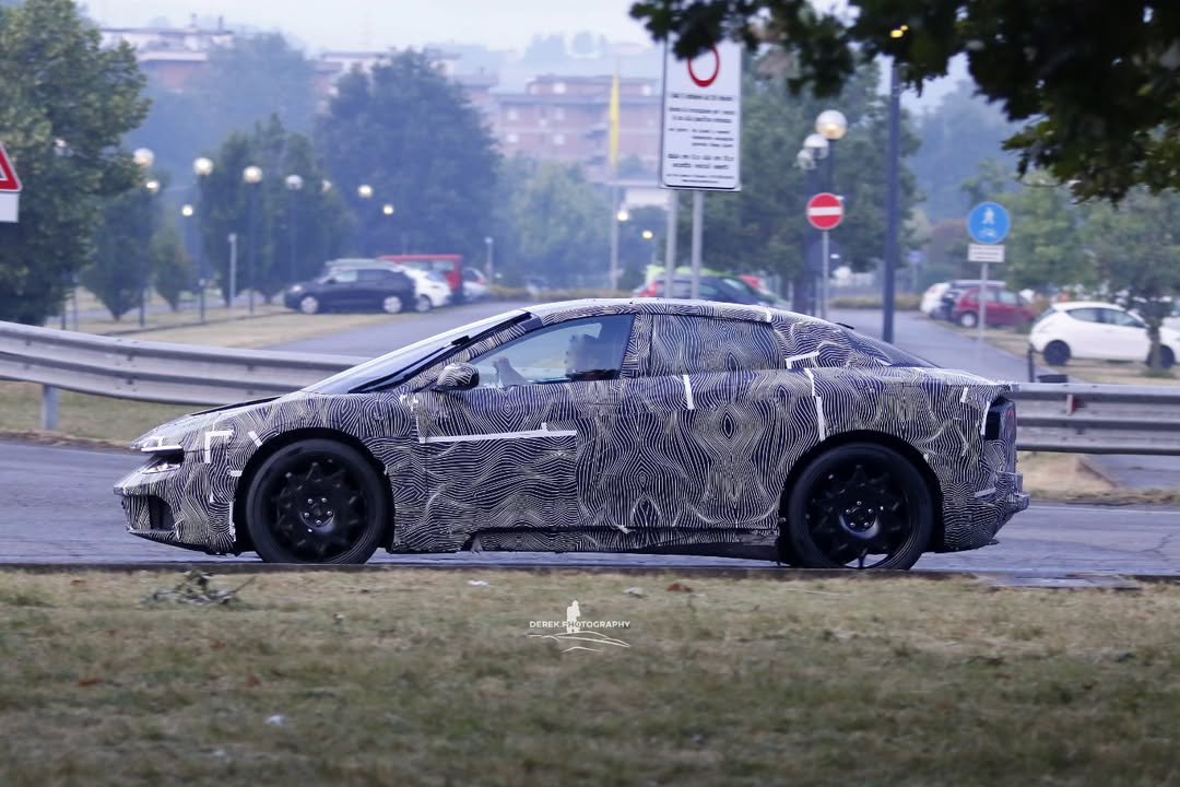 ferrari luce ev production form spy shot (3)