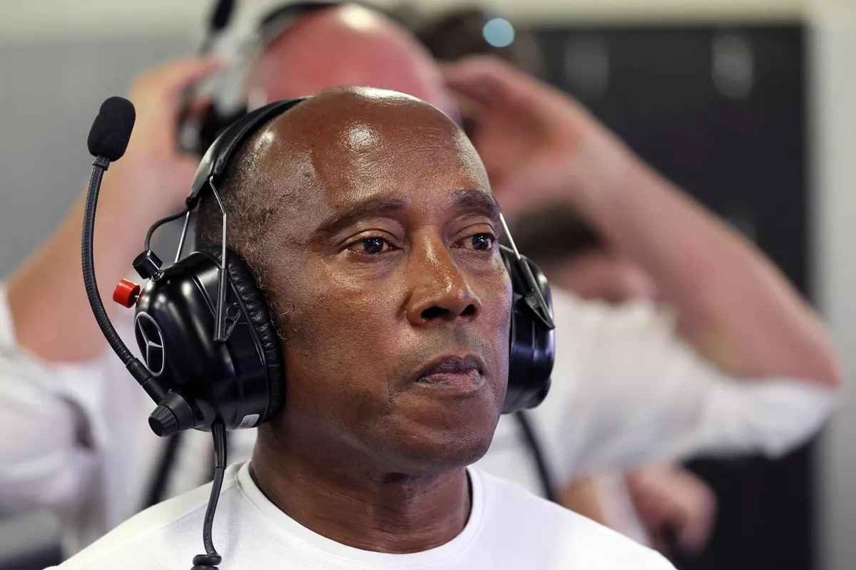 lewis-hamilton-anthony-hamilton