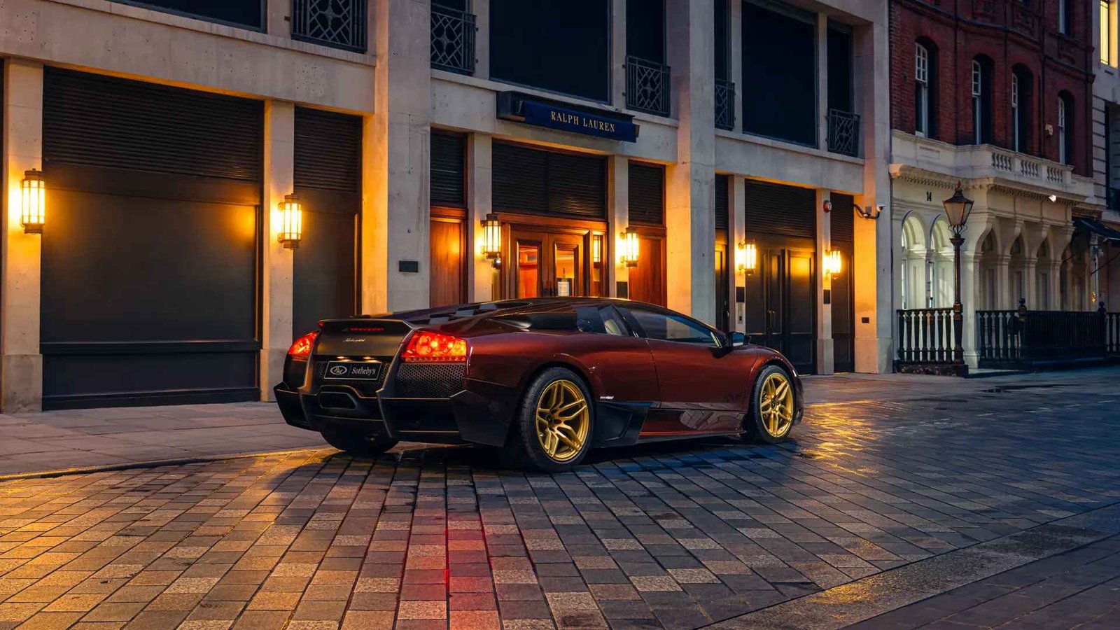 2010 Lamborghini Murcielago LP670-4 SV (1)