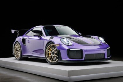 2018 Porsche 911 GT2 RS Weissach for sale (1)