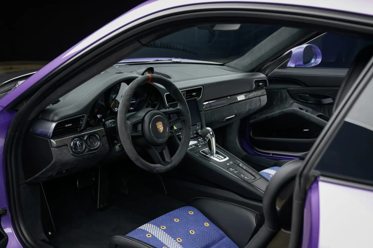 2018 Porsche 911 GT2 RS Weissach for sale (1)