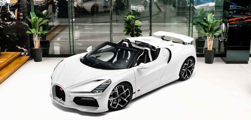 2025 Bugatti W16 Mistral (2)