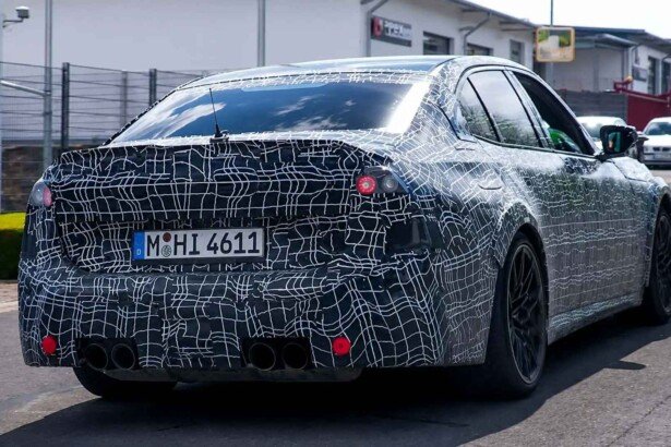 2028-bmw-m3-g84-spy shot