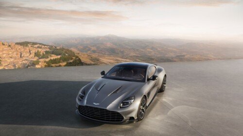 Aston Martin Vanquish 25