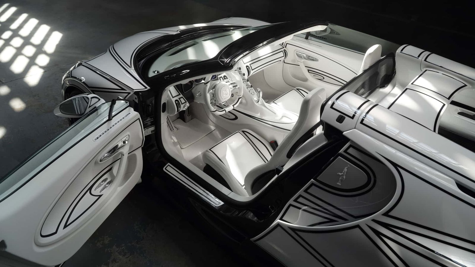 Bugatti Mistral Blanc Éternel