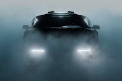 Eccentrica V12 Roadster-teaser-2