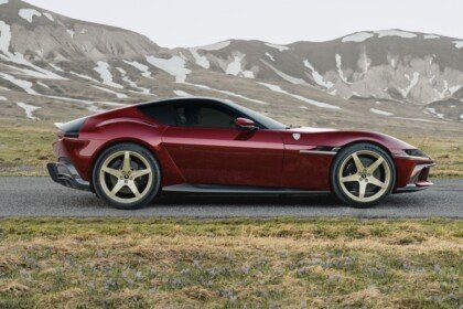 Ferrari 12Cilindri Manuale-1