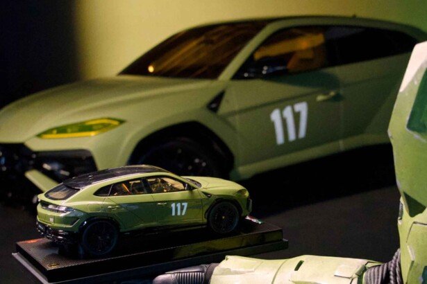 Lamborghini Urus SE Master Chief 117 Edition (2)