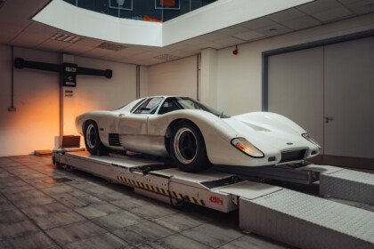 McLaren M6GT (2)