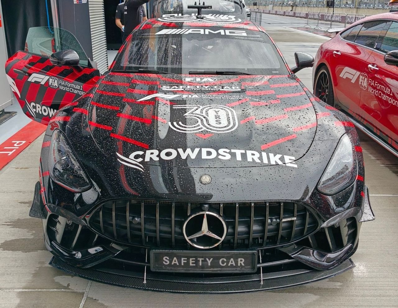 Mercedes-AMG GT Pro F1 Safety Car-1