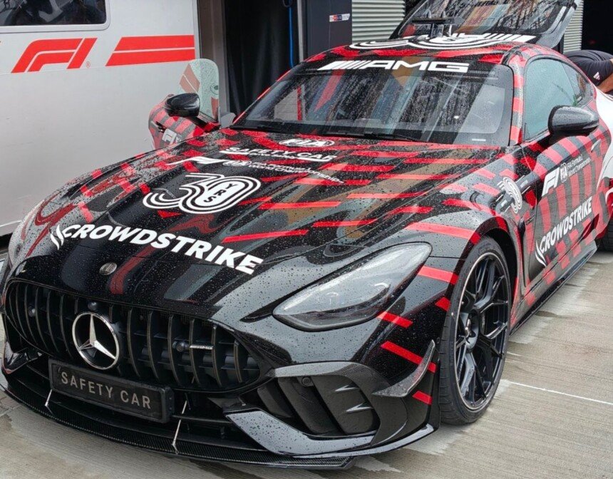 Mercedes-AMG GT Pro F1 Safety Car-2