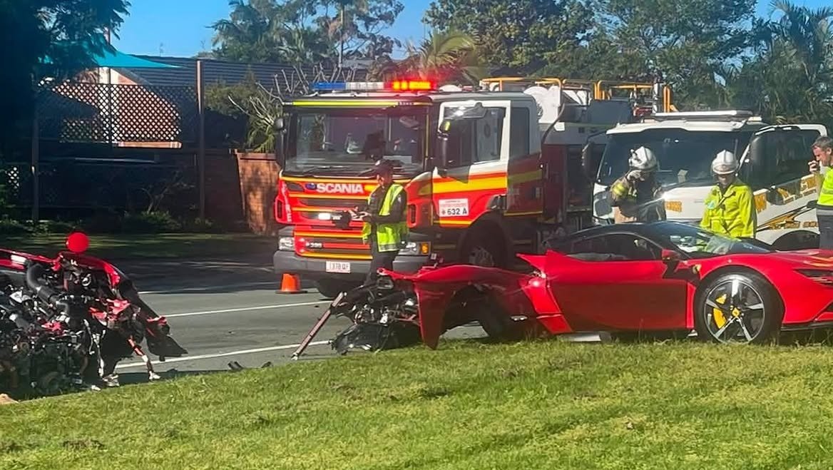 ferrari sf90 spider crash in australia