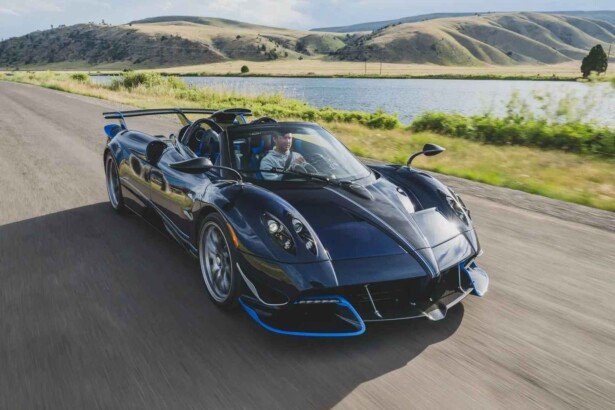 manual Pagani Huayra Roadster auction (3)