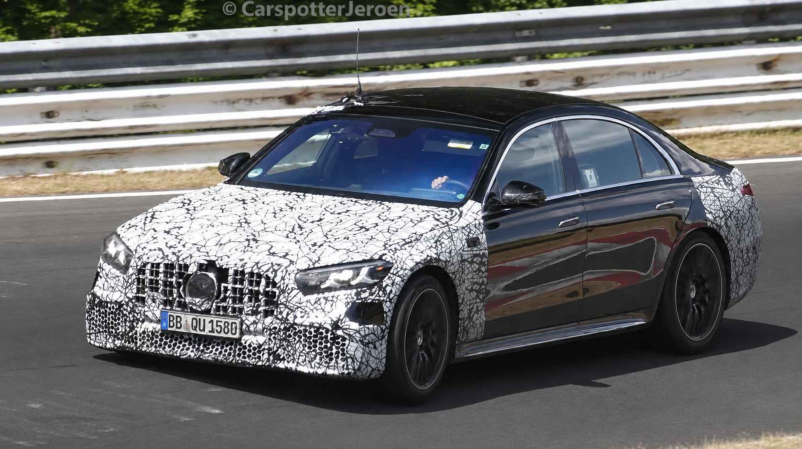 2027 Mercedes-AMG S63 caught testing hard; Can hear those turbos work!