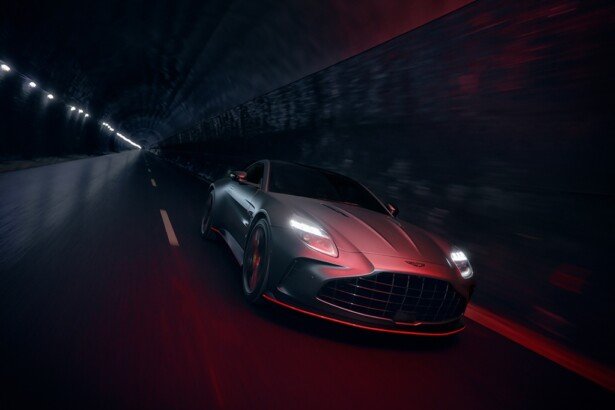 Aston Martin Vantage S-Singapore (2)