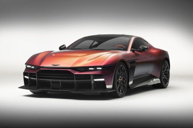 Aston_Martin_Valen_01