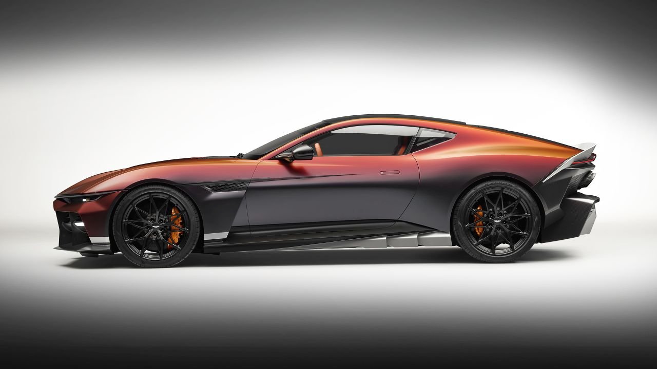 Aston_Martin_Valen_03
