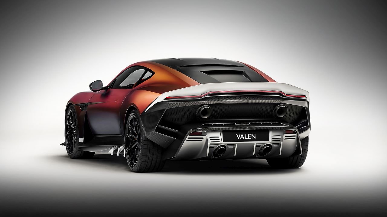 Aston_Martin_Valen_09