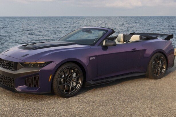 Ford Mustang Dark Horse SC Convertible-1