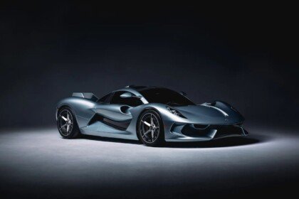 Hennessey Blackbird-4