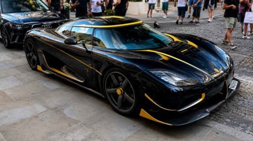 Koenigsegg Agera RS with 18 carat gold leaf accents spotted in London