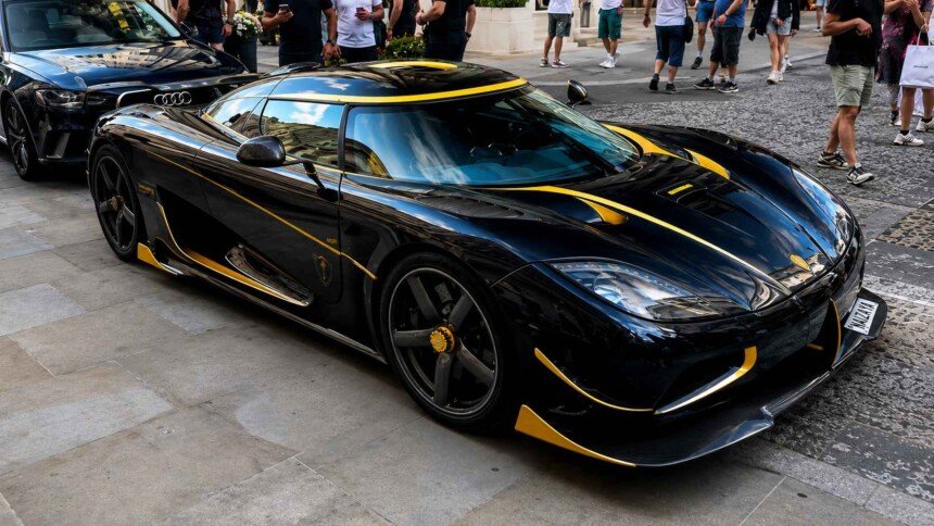 Koenigsegg Agera RS with 18 carat gold leaf accents spotted in London