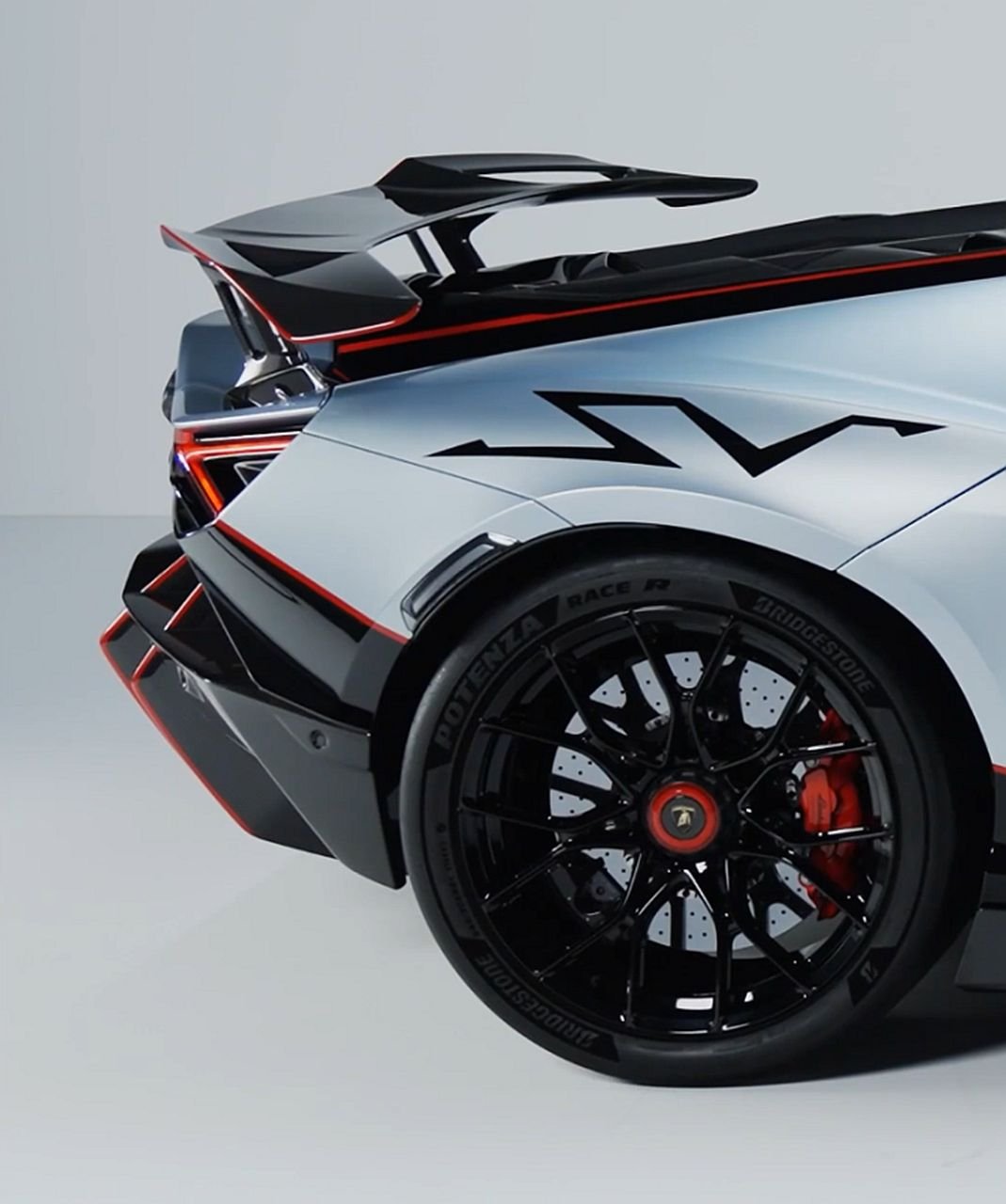 Lamborghini Revuelto SV leaked-1