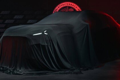 Mercedes-AMG electric performance SUV teaser (2)