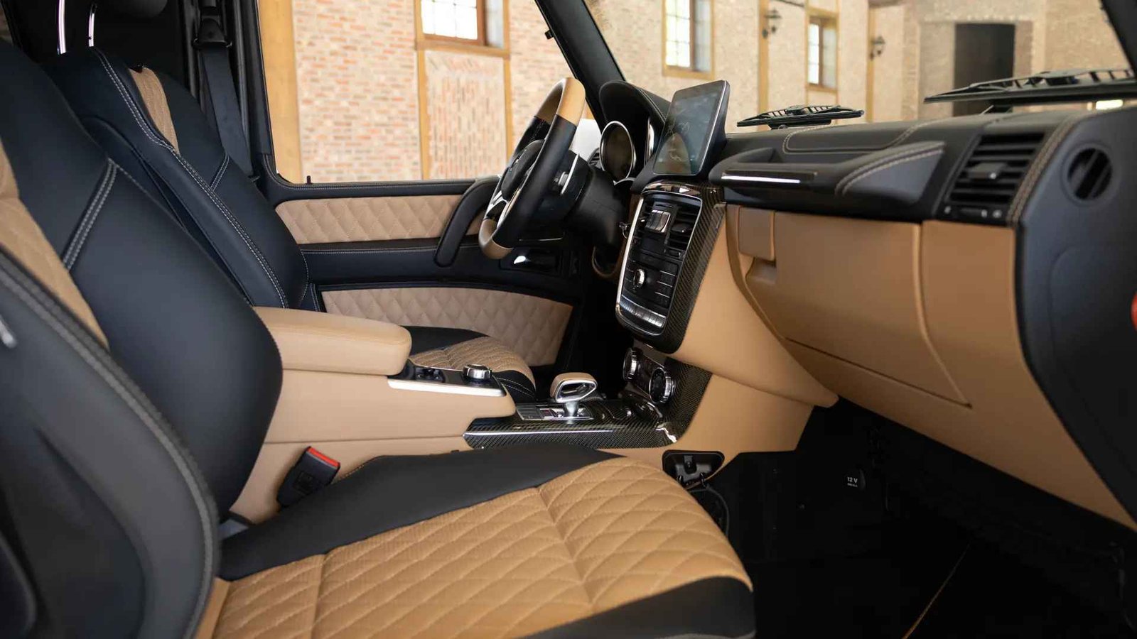 Mercedes-Maybach G 650 Landaulet for sale (3)