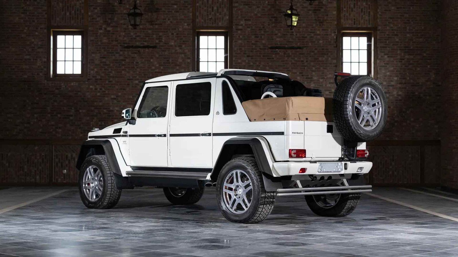 Mercedes-Maybach G 650 Landaulet for sale (3)