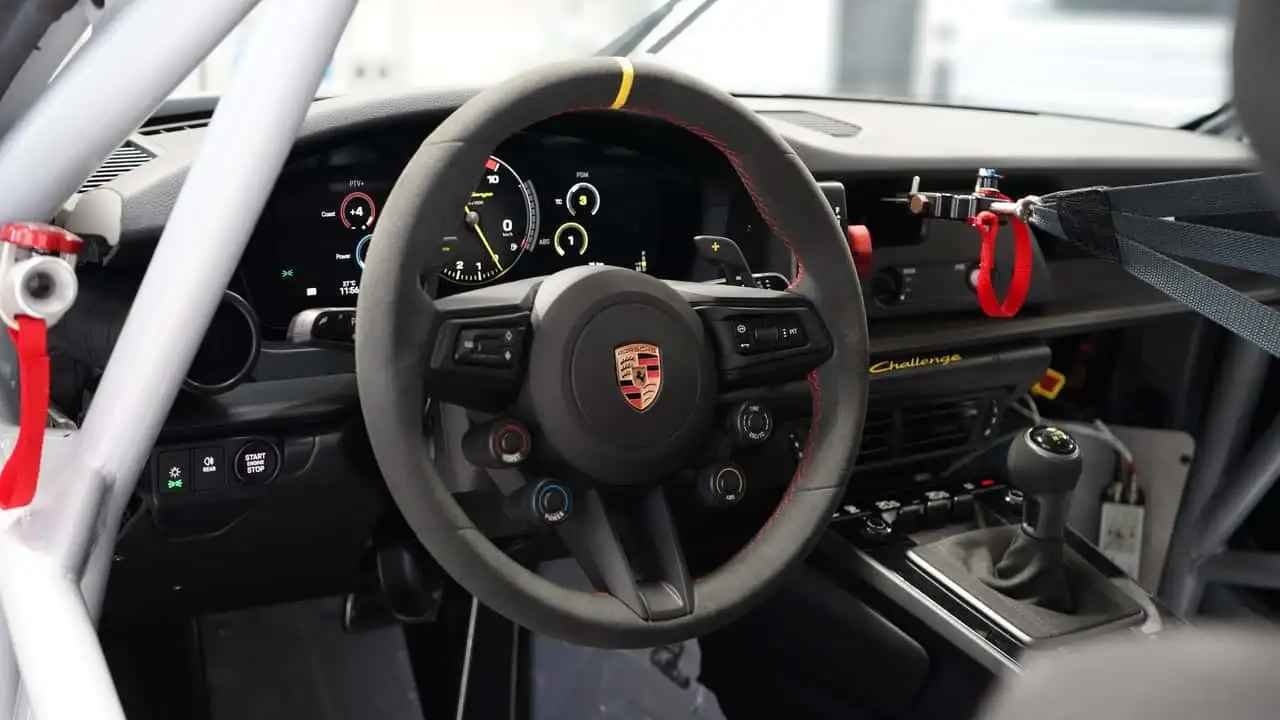 Porsche 911 Challenge (2)