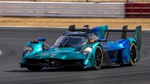 Aston Martin Valkyrie testing at silverstone (1)