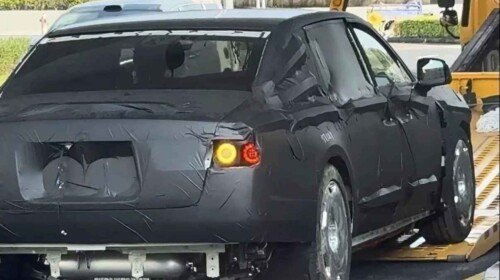 BYD-Yangwang-Rolls-Royce-like luxury sedan-spy shot (3)