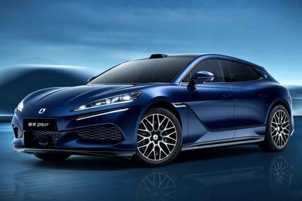 Denza Z9 GT e3 Flash Charge trim