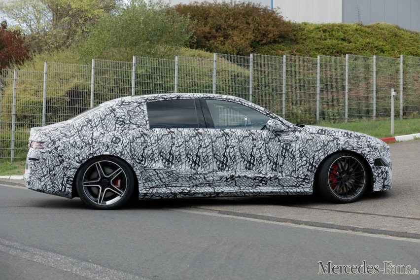 Electric Mercedes-AMG E-Class spy shot (5)
