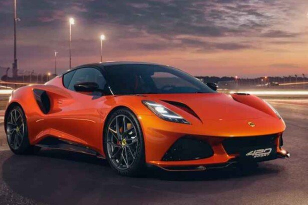 Lotus Emira 420 Sport (2)