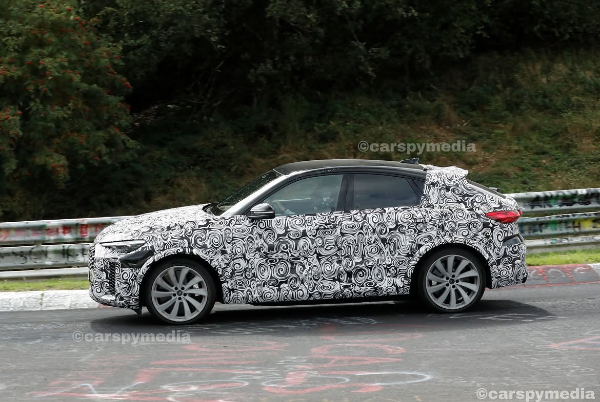 New Audi RS Q5 Sportback spy shot (4)