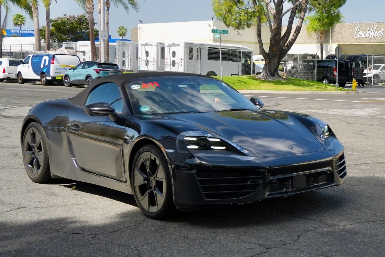 Porsche 718 Boxster EV-spy-shots-USA-1