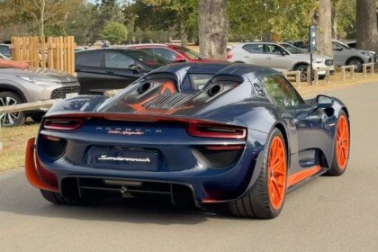 Porsche 918 Coupe Salon Prive