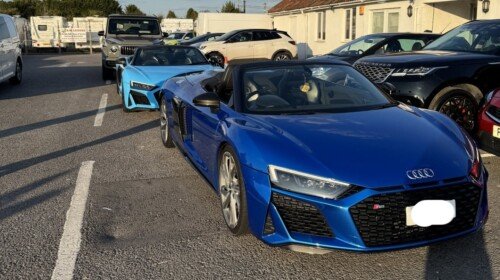 audi-r8-Supercar wedding convoy seized by UK police (2)