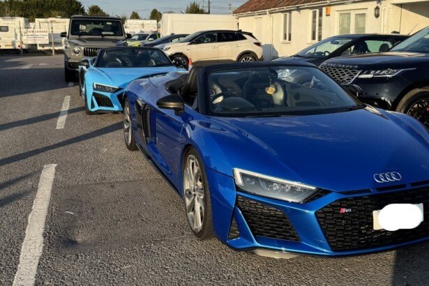 audi-r8-Supercar wedding convoy seized by UK police (2)
