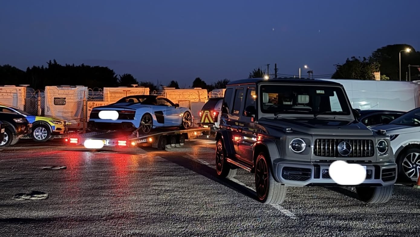 AMG G63-Supercar wedding convoy seized by UK police (1)